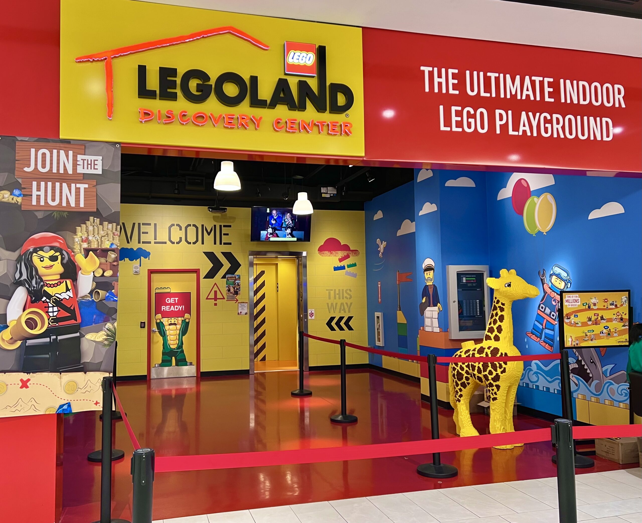 LEGOLAND Discovery Center entrance at American Dream